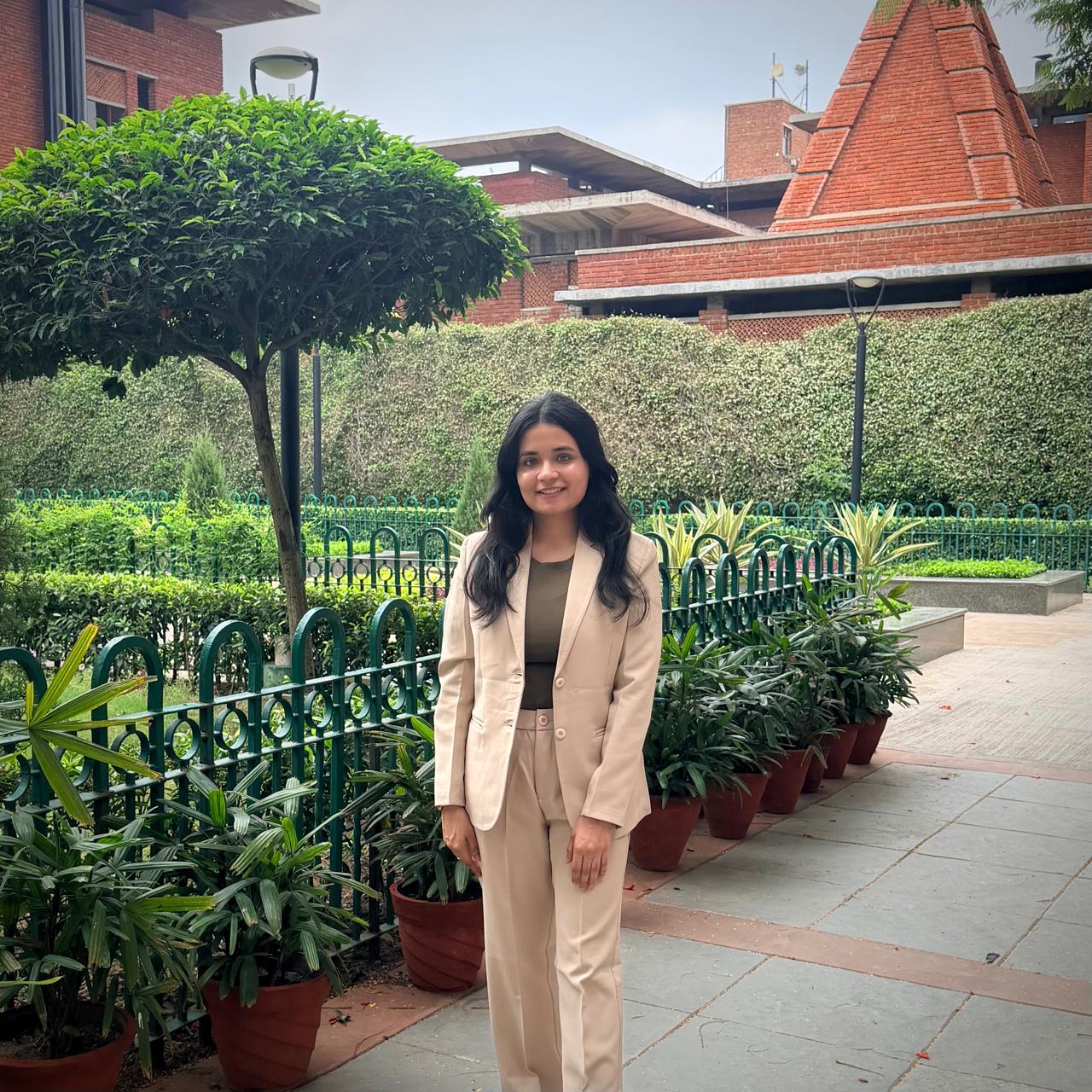 Kashish Dua Profile Pic